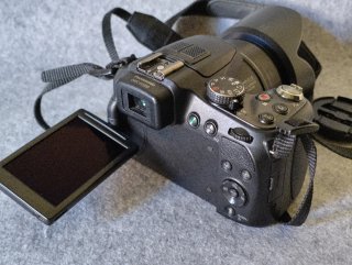 Panasonic Lumix FZ200 Cámara + Caja + SD