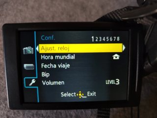 Panasonic Lumix FZ200 Cámara + Caja + SD