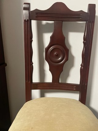 Conjunto de Comedor Clásico Madera Maciza, nogal.