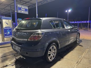 Opel Astra 2010