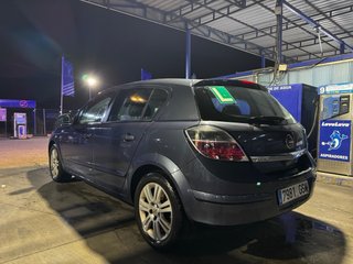 Opel Astra 2010