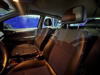 Opel Astra 2010