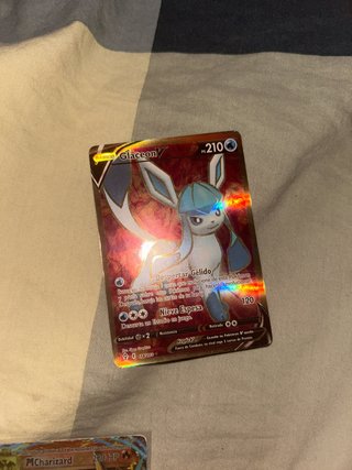 Carta Pokémon Glaceon V