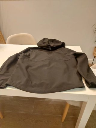Cazadora Técnica Negra Zara