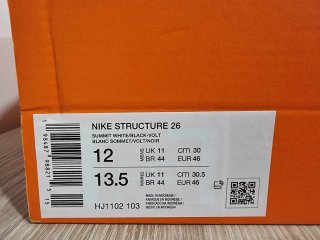 T46 Nike Structure 26 Blancas/Amarillas