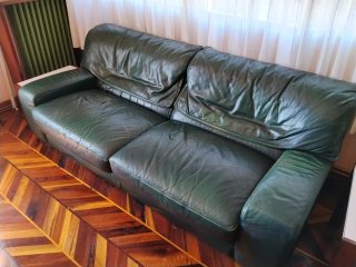 SOFÁ DE PIEL ROCHE BOBOIS