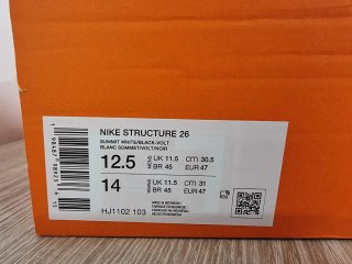 T47 Nike Structure 26 blancas/amarillas