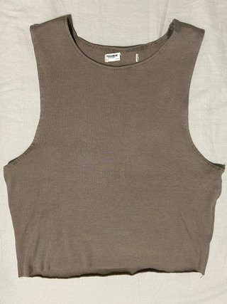 Top de canalé Pull&Bear marrón deportivo nuevo