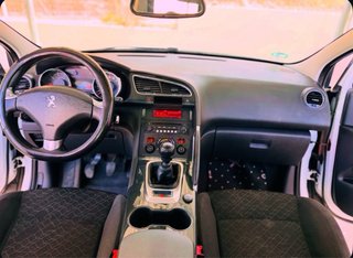 Peugeot 3008 2015