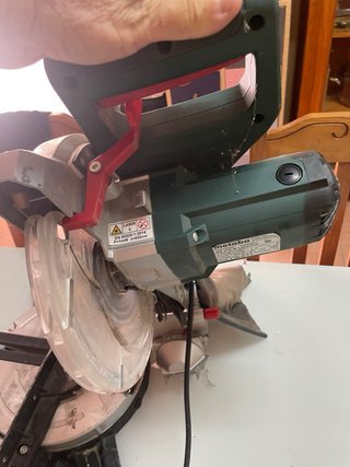Sierra ingletadora Metabo