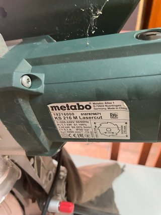 Sierra ingletadora Metabo