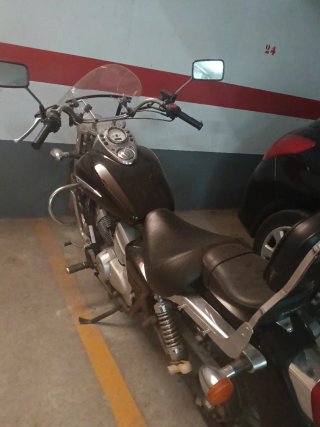 Honda Shadow 125 Custom Negra