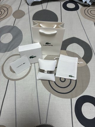 Pulsera Lacoste Plateada con Caja y Accesorios