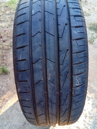 Neumático Hankook