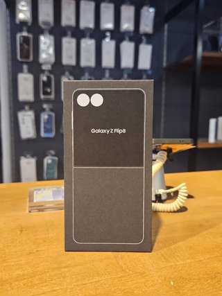 SAMSUNG Z FLIP 8 256GB NEGRO PRECINTADO