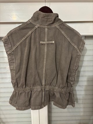 Traje Zara Chaleco y Pantalón