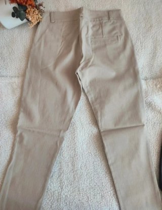 Pantalón Pitillo Beige 9900