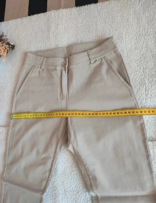 Pantalón Pitillo Beige 9900