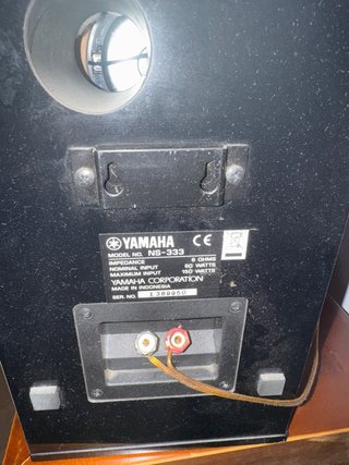 Altavoces Yamaha Negros