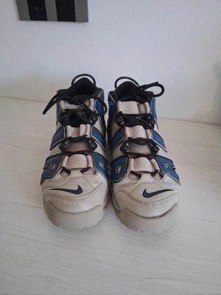 Nike Air More Uptempo Blancas y Azules