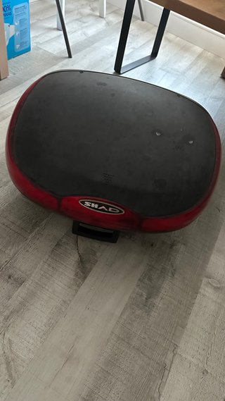 Baúl para moto SHAD