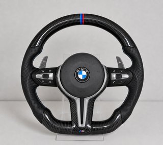 Volante BMW M Carbono