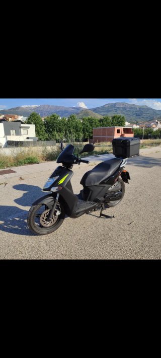 Kymco Agility City 125 Scooter Negra