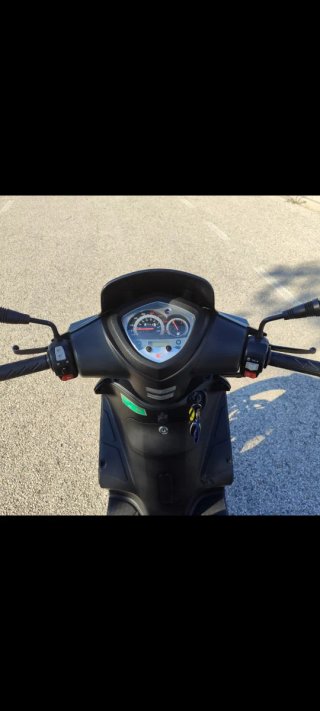 Kymco Agility City 125 Scooter Negra