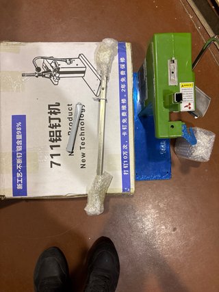 Clipadora manual para grapas
