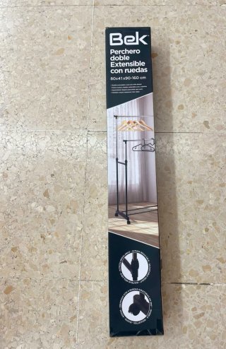 Perchero Doble Extensible con Ruedas Bek