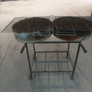 Barbacoa Grande de Metal