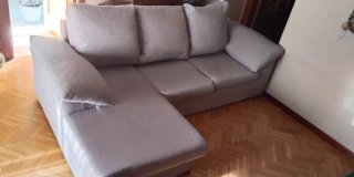 Sofá chaiselongue gris