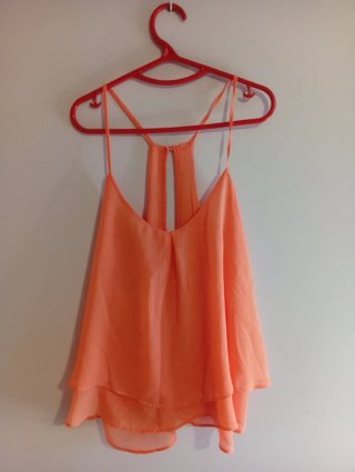 Blusa rosa y naranja de tirantes