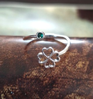 Anillo Plata Ley Trébol Gema Verde Ajustable