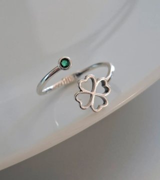 Anillo Plata Ley Trébol Gema Verde Ajustable