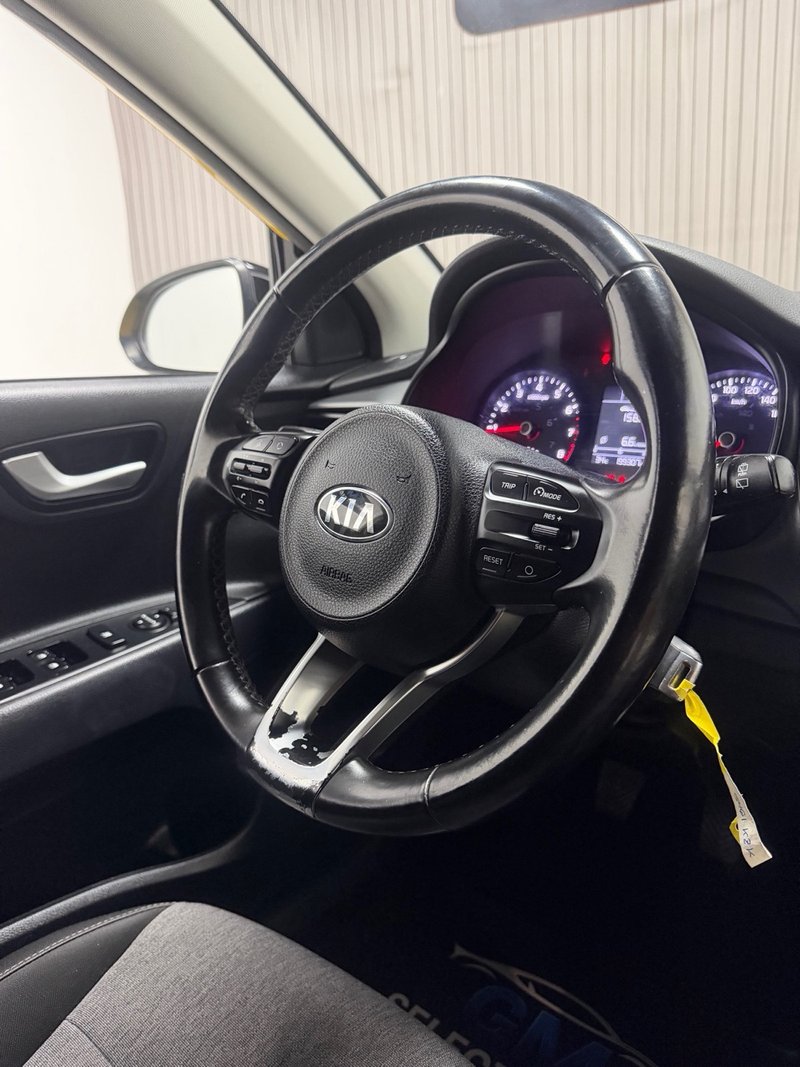 Kia Stonic 2019, foto 14