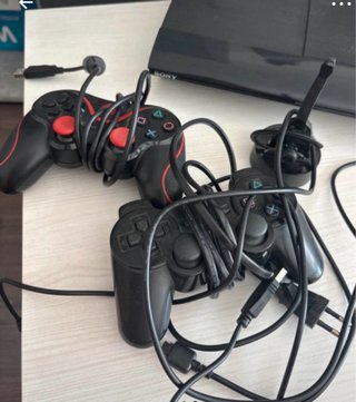 Consola PS3 + 4 Juegos