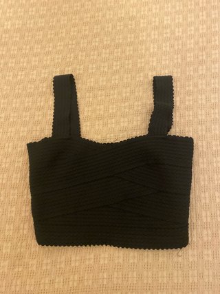 Top H&M negro