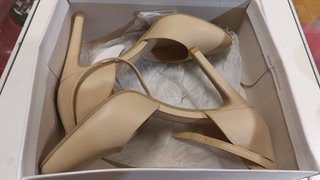 Zapatos de fiesta Greeland sin estrenar T.40