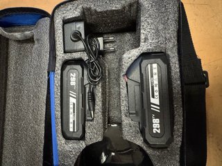 Kit de herramienta de baldosas con baterías