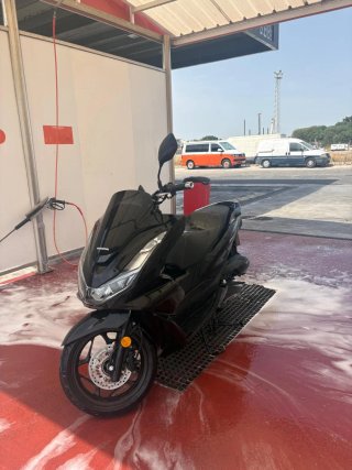 Honda PCX 125 2024 Negra