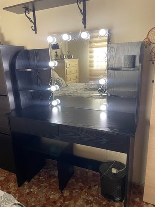 Tocador con Espejo y Luces