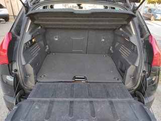 PEUGEOT 3008 Confort 1.6 HDI 112 FAP 5p.
