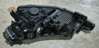 Faro Derecho MG ZS 2025