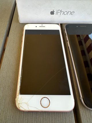 2 iPhone (Apple)
