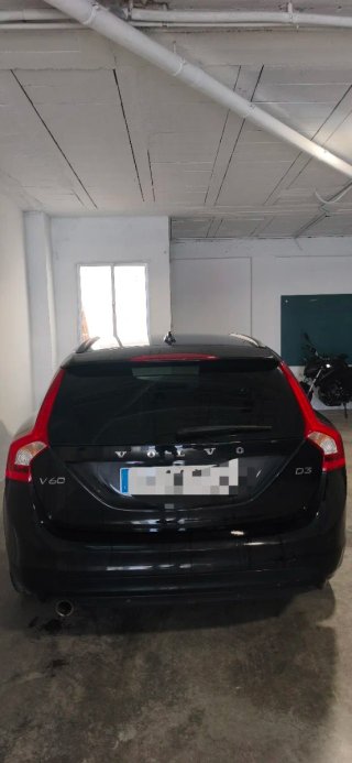 Volvo V60 D3 familiar negro