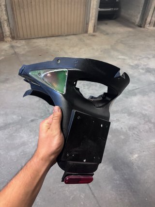 Plastica Portatarga Peugeot Speedfight Completa