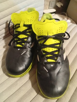 Botas de fútbol Adidas multitaco