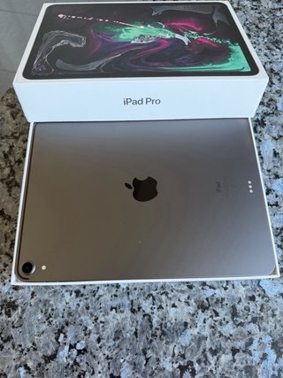 iPad Pro 11" 2018 256 GB + Pencil + Keyboard
