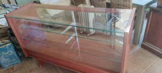 Mostradores expositor cristal y madera son 2